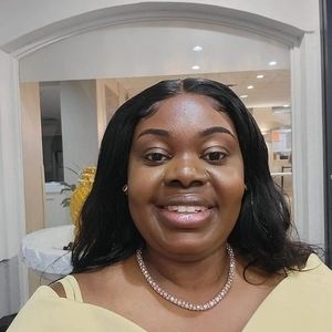 Meet your Posher, Carolyn